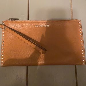 Michael kors wristlet